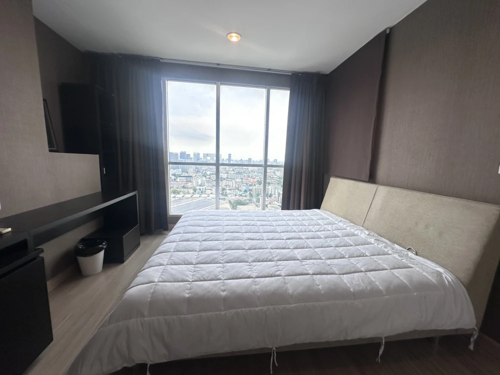 Condo Life @ Ladprao 18, beautiful room, great view facing north, very livable!!!