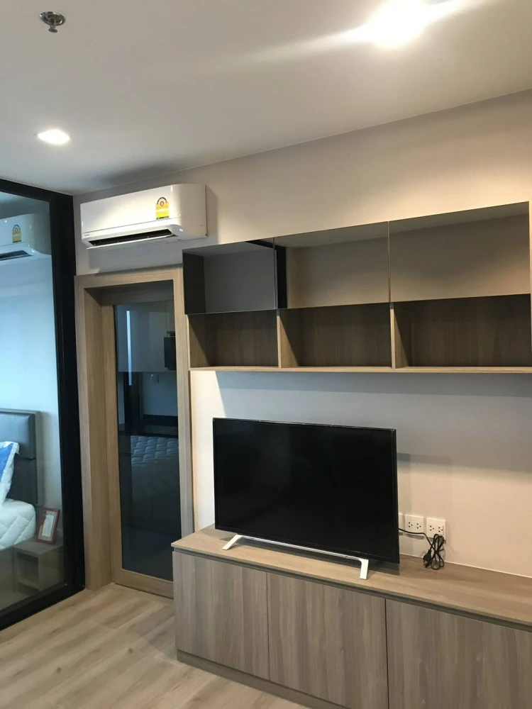 Condo The Politan Rive for rent, room size 30.55 sqm, high floor, great view, built inn, full, don't wait.