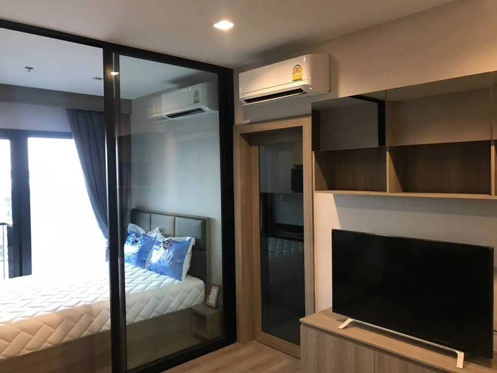 Condo The Politan Rive for rent, room size 30.55 sqm, high floor, great view, built inn, full, don't wait.