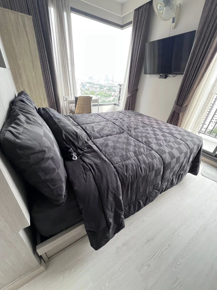 Condo for sale or rent: M Thonglor 10. Spacious and comfortable unit with efficient use of space on the 19th floor, offering high-floor views. You sho