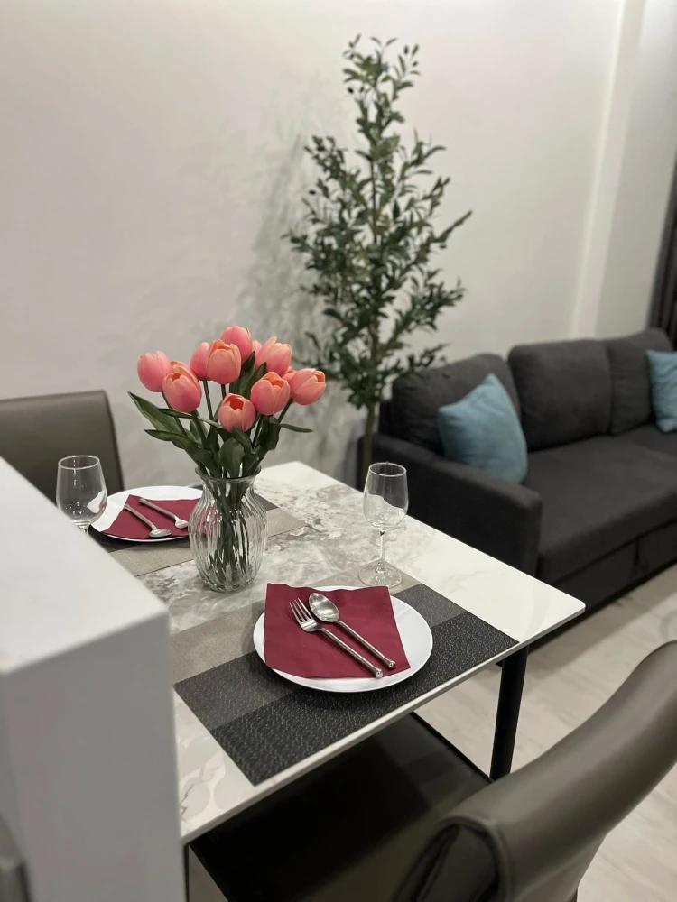 Condo for sale or rent: M Thonglor 10. Spacious and comfortable unit with efficient use of space on the 19th floor, offering high-floor views. You sho