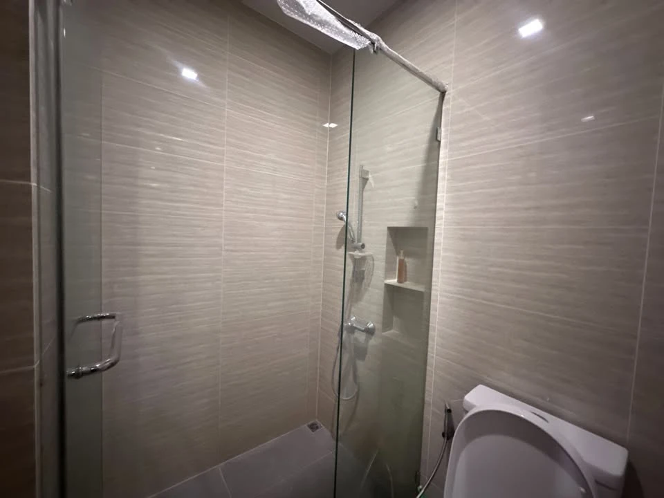 Pet Friendly Condo Live your best life at M Jatujak! Available for rent, book now.