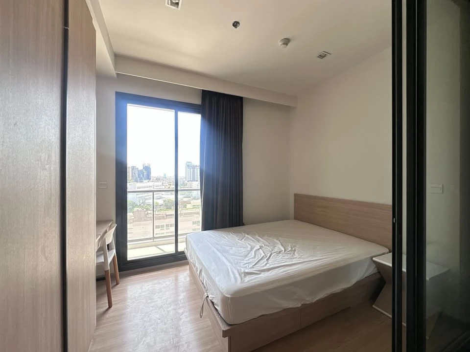 Pet Friendly Condo Live your best life at M Jatujak! Available for rent, book now.