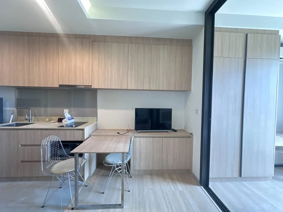Pet Friendly Condo Live your best life at M Jatujak! Available for rent, book now.