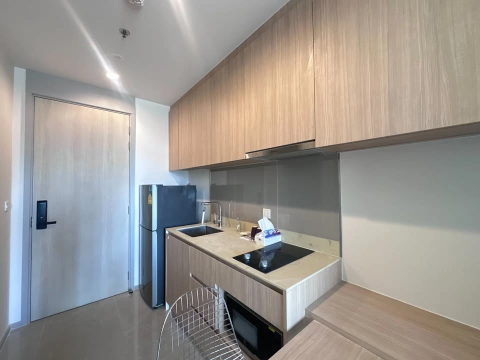 Pet Friendly Condo Live your best life at M Jatujak! Available for rent, book now.