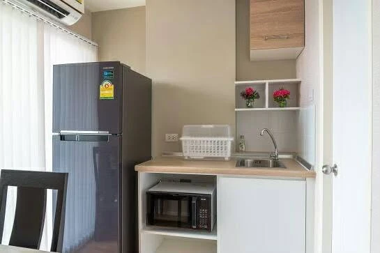 Condo for rent, Lumpini Mix Theparak - Srinakarin. The unit is partitioned into separate, clearly defined zones. Great price! Book now!