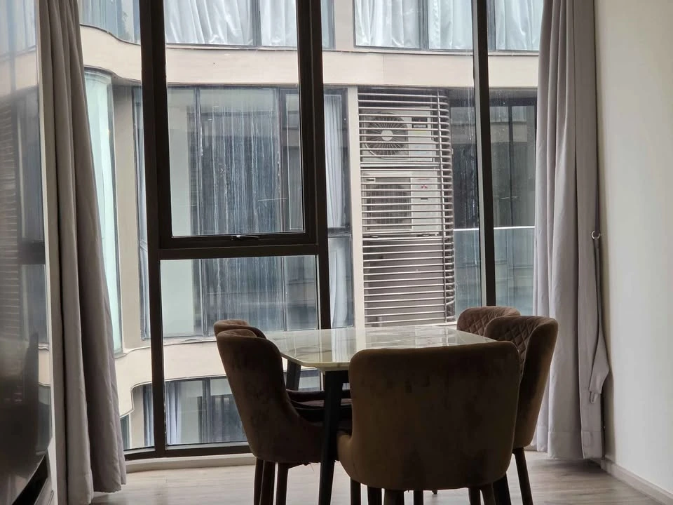Luxury condo in the heart of Asoke, FYNN Asoke (Sukhumvit 10).