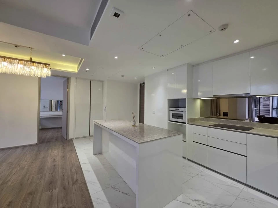 Luxury condo in the heart of Asoke, FYNN Asoke (Sukhumvit 10).