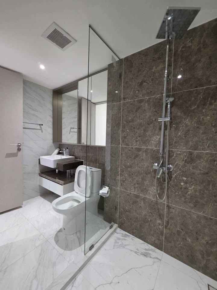 Luxury condo in the heart of Asoke, FYNN Asoke (Sukhumvit 10).