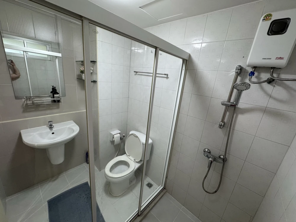 Spacious condo units, comfortable living like a house. Condo One Ratchada-Ladprao ✨
