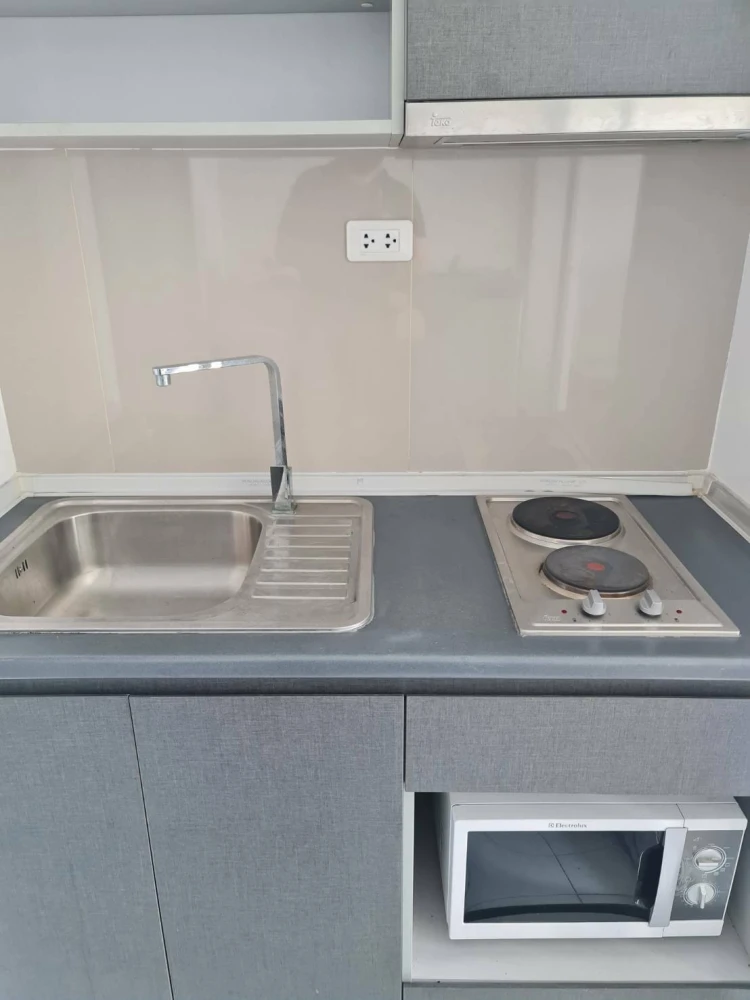 Condo for rent THE BASE Rama 9-Ramkhamhaeng, ready to move in, complete here, just come with your belongings and you can move in.