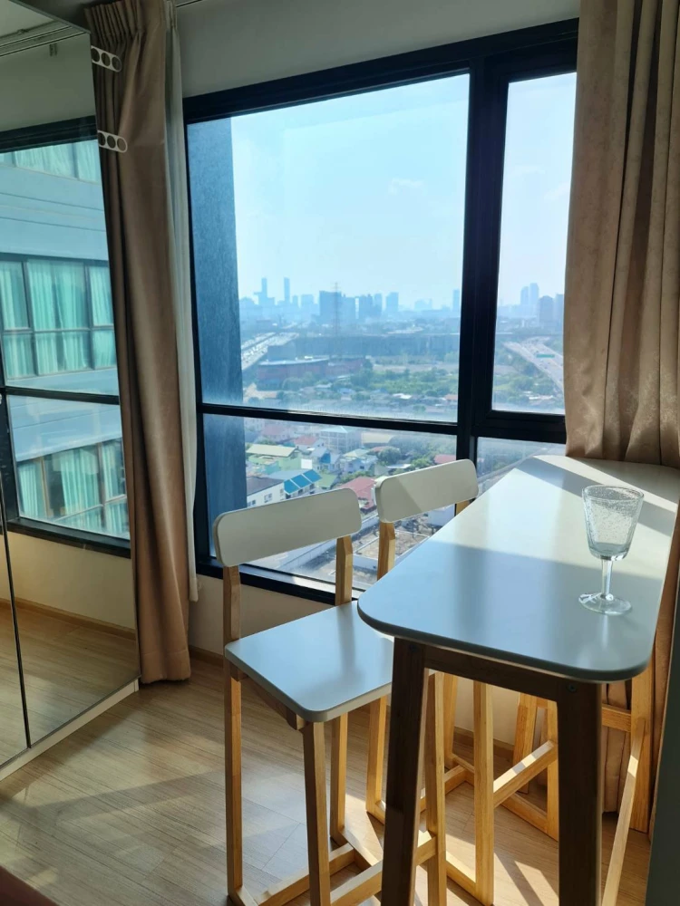 Condo for rent THE BASE Rama 9-Ramkhamhaeng, ready to move in, complete here, just come with your belongings and you can move in.