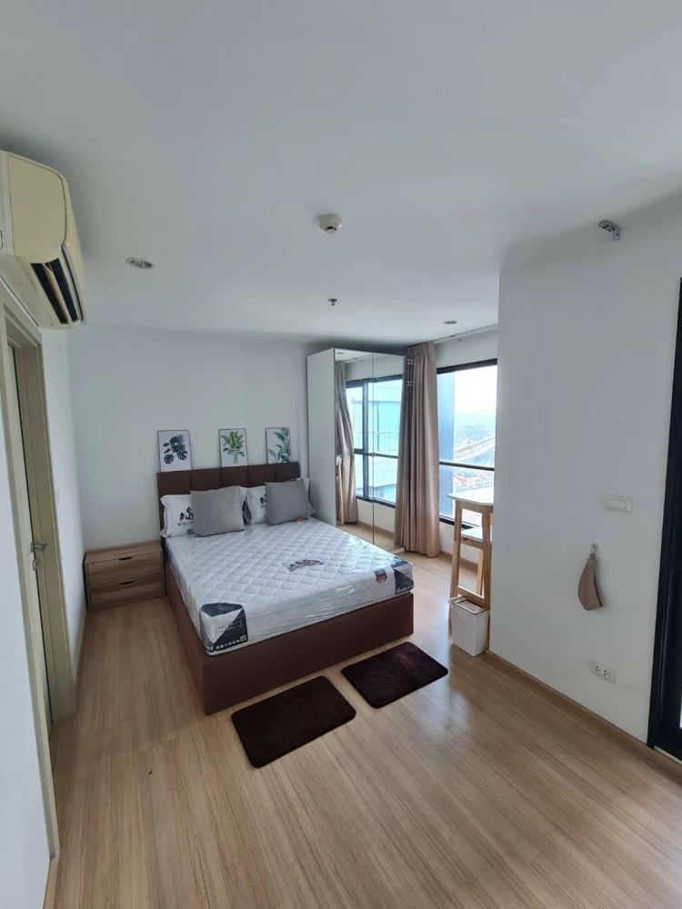 Condo for rent THE BASE Rama 9-Ramkhamhaeng, ready to move in, complete here, just come with your belongings and you can move in.