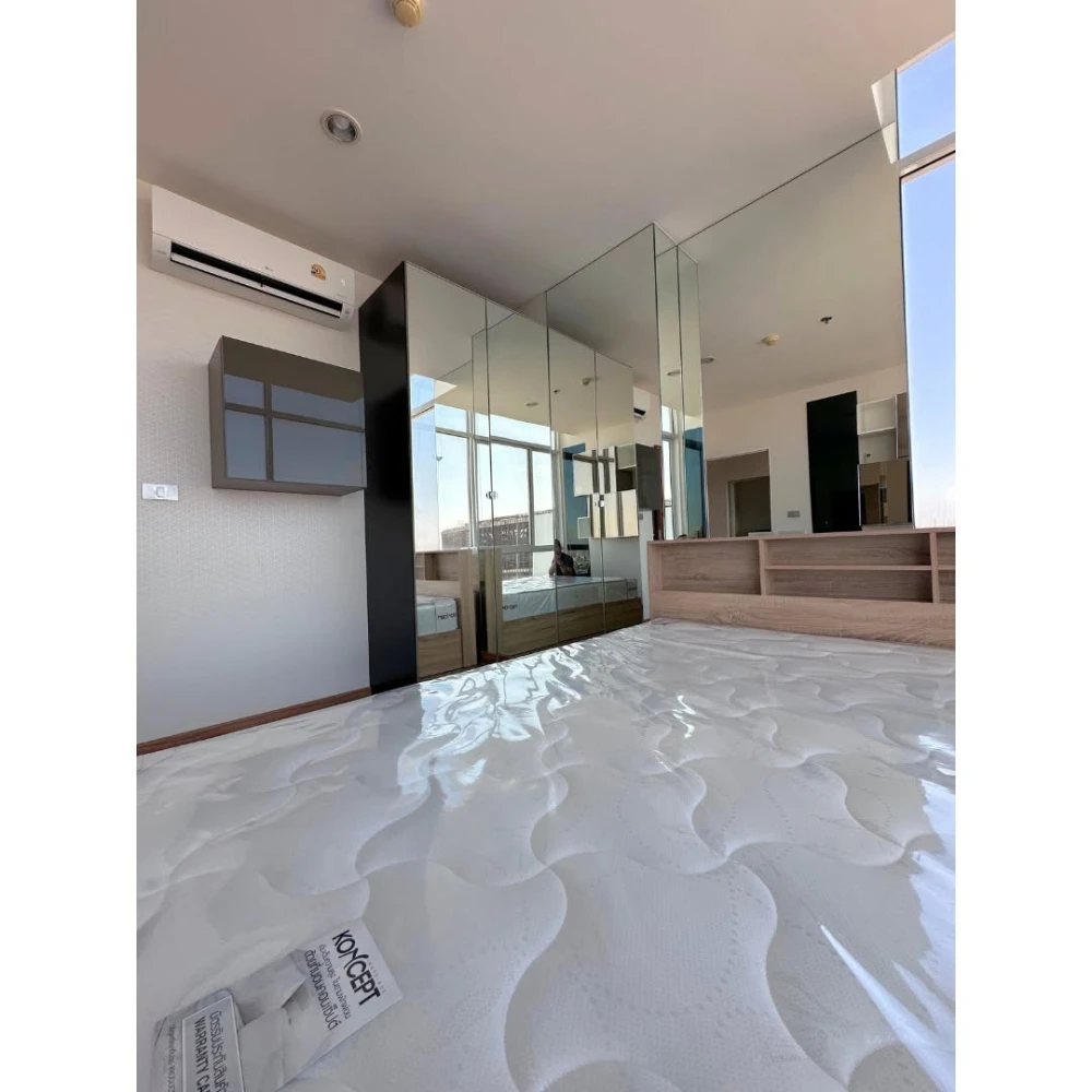 Condo for rent at The Sky Sukhumvit, corner unit, 180-degree city view, no buildings obstructing the view, high level of privacy. Book now!
