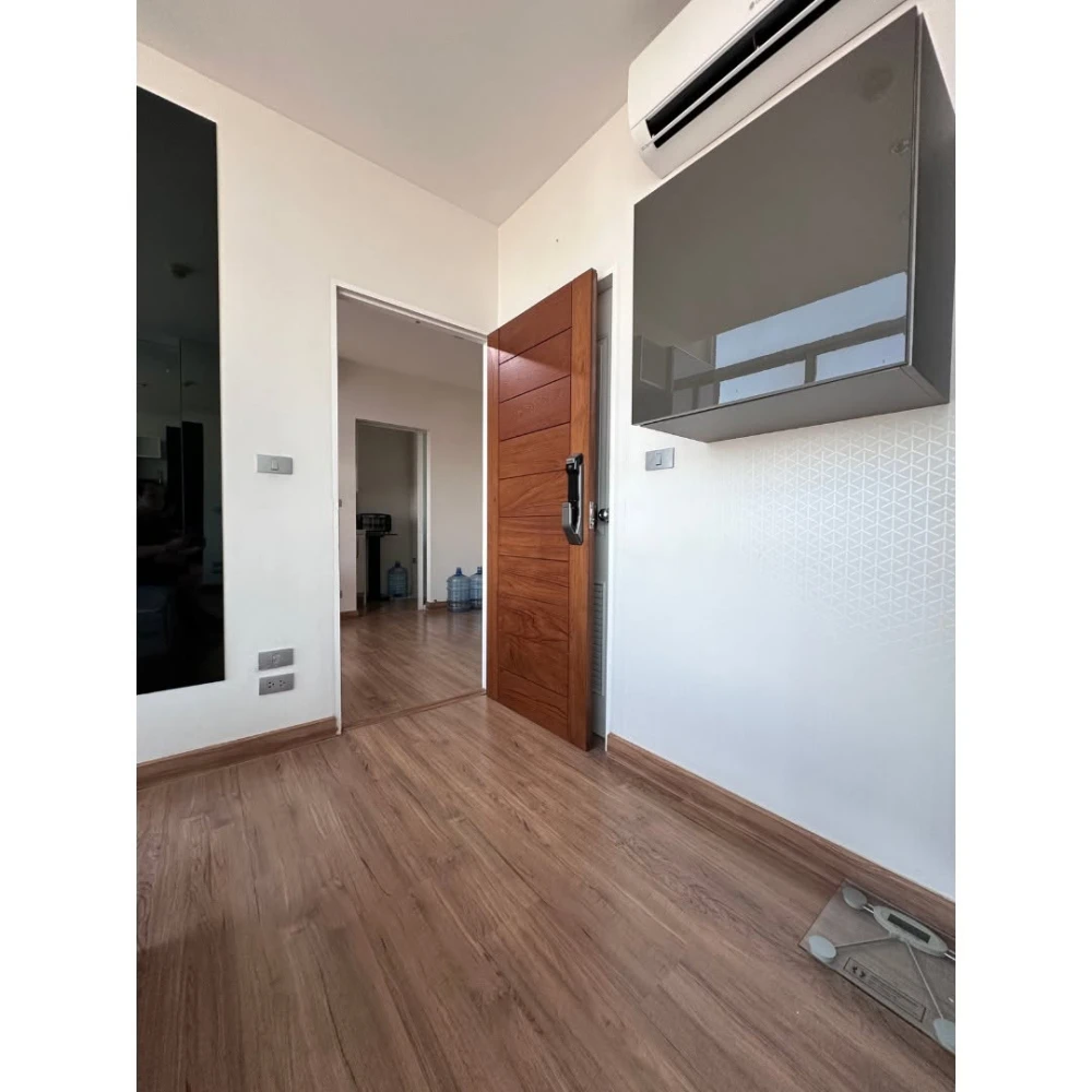Condo for rent at The Sky Sukhumvit, corner unit, 180-degree city view, no buildings obstructing the view, high level of privacy. Book now!