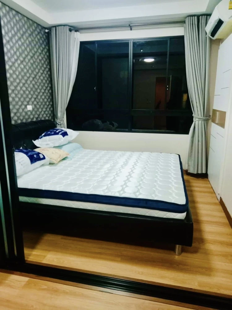 Condo for rent at J Condo Sathorn-Kanlapaphruek. Separate rooms with clear zones. Affordable price. Hurry and reserve now!