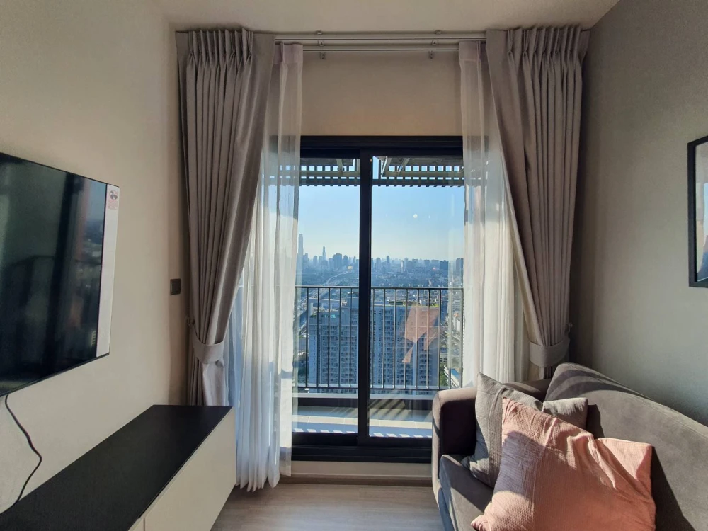 Condo for rent, Life Asoke-Hype, beautifully decorated room, 36th floor, high view, full facilities, book now, don't miss out!