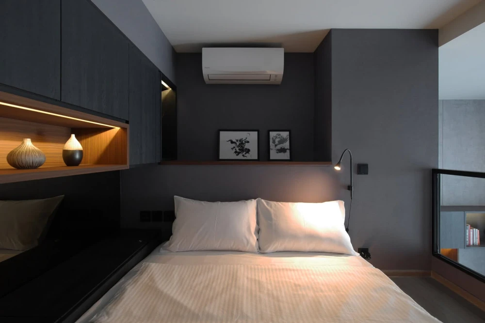 OMG, this room is incredibly beautiful! For Sale/Rent at The Reserve Phahol-Pradipat. Built-in bed, stylish and chic. Grab it now!