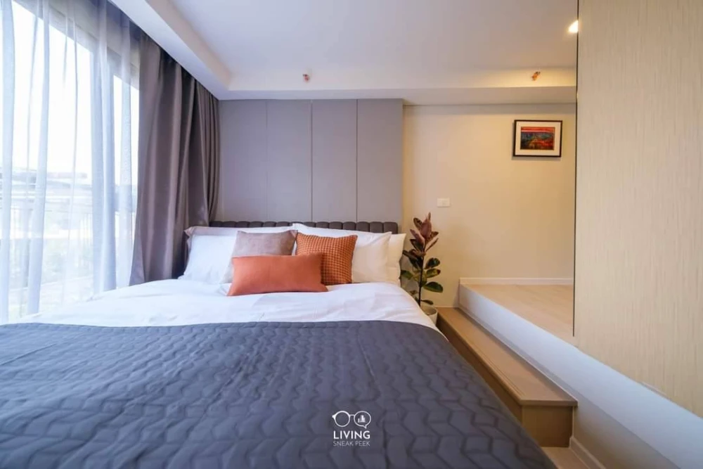 Urgent, cheap sale, condo down payment for sale, Landmark at Grand Station, 14th floor, corner room, privacy, good price, book now.