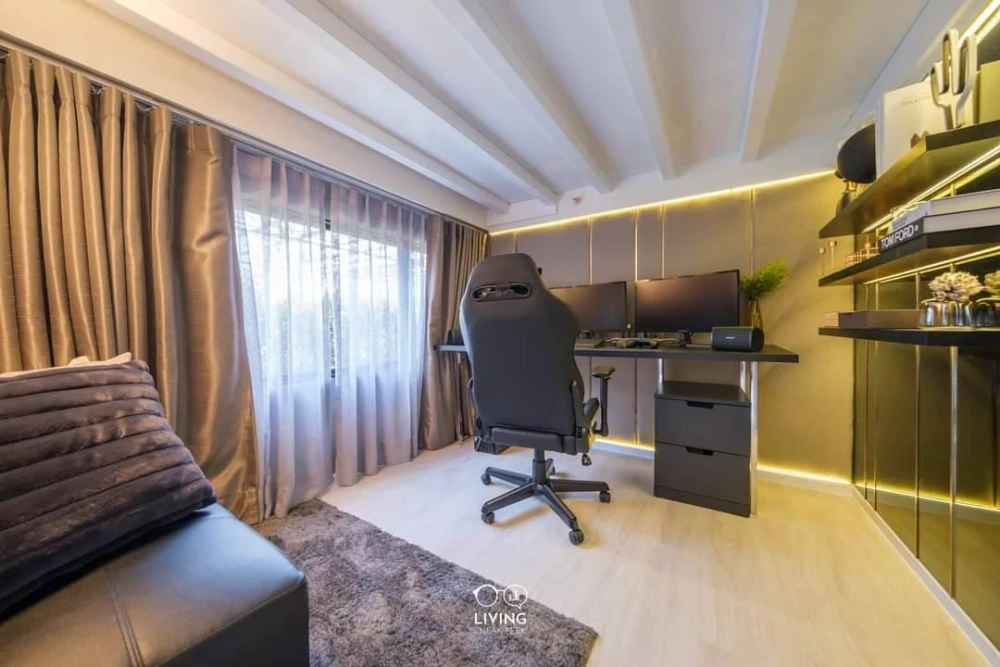 Urgent, cheap sale, condo down payment for sale, Landmark at Grand Station, 14th floor, corner room, privacy, good price, book now.