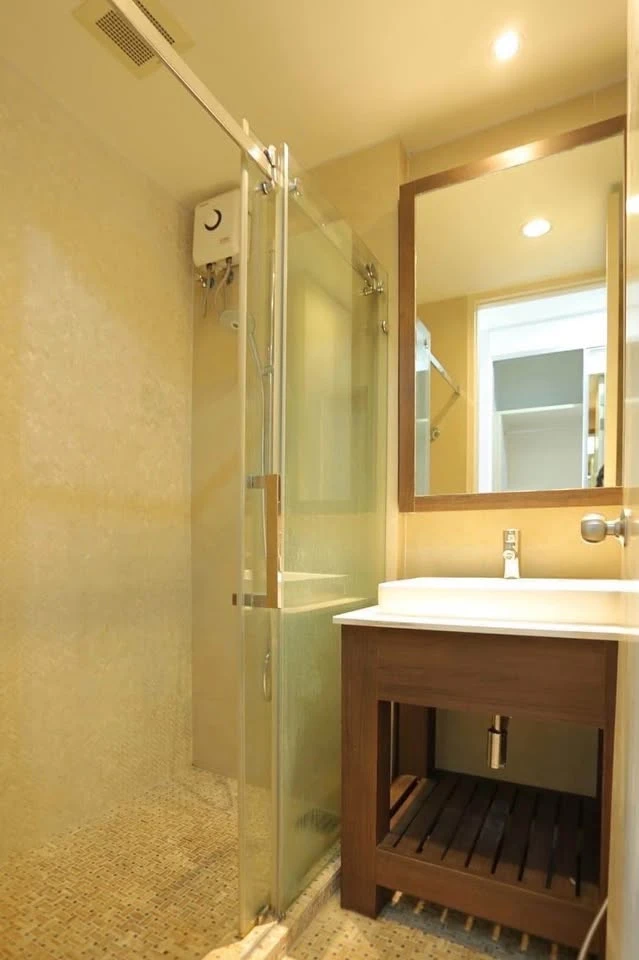 express!! For rent, The Parkland Srinakarin, 18th floor, pool view, 1 bedroom, 1 bath, fully furnished, ready to move in !!