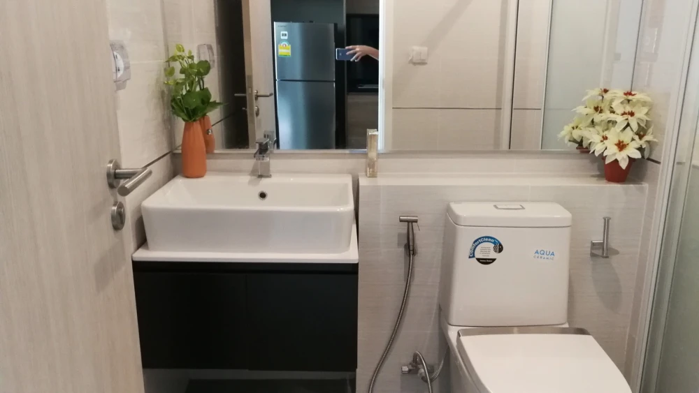 express!! Condo for rent, The Metropolis, next to BTS, high floor, beautiful view, fully furnished, ready to be slow !!