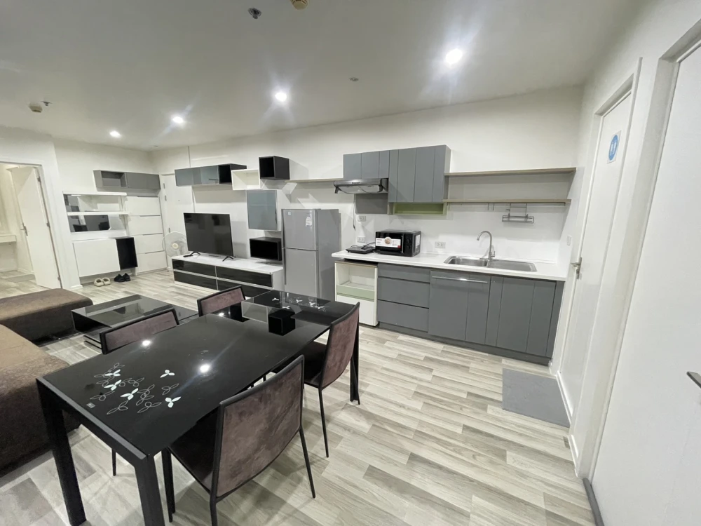 Urgent for rent!! Condo The Key Chaengwattana, 2 bedrooms, 2 bathrooms, very beautiful room, pool view, very beautiful!!!