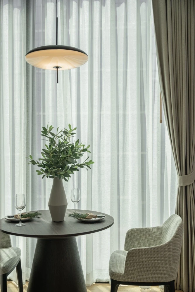 Condo for Rent 28 CHIDLOM ” (BTS Chidlom) Good location, very convenient to travel around Bangkok