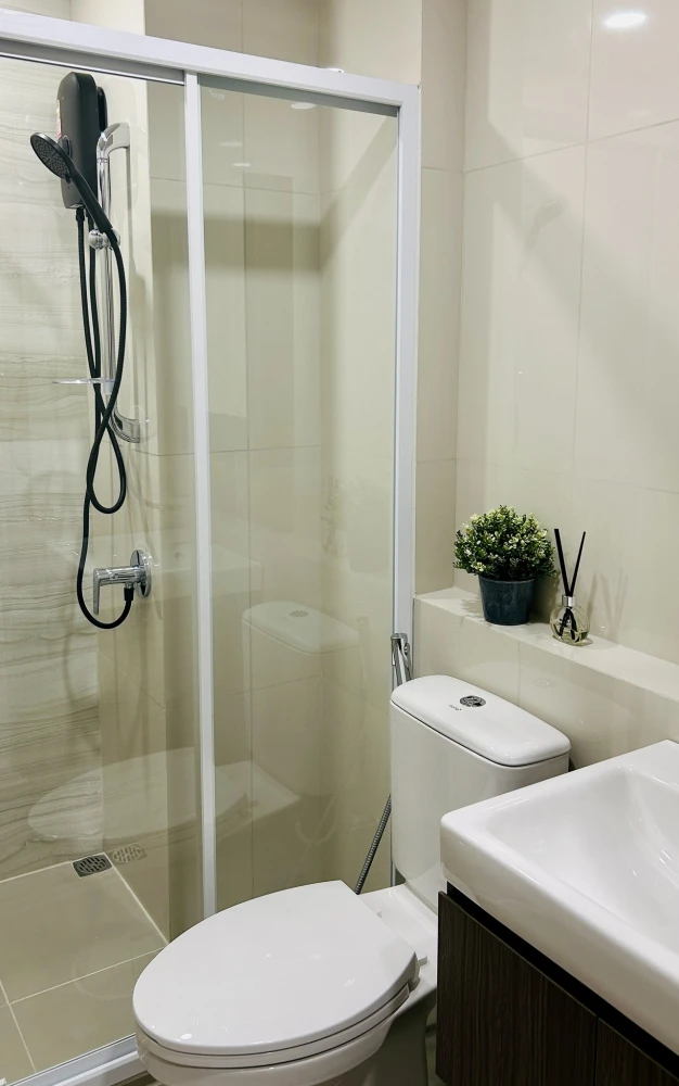 Condo for rent at ASPIRE Vibha - Victory. Fully furnished and ready to move in. Complete with appliances. Book now, don't wait!