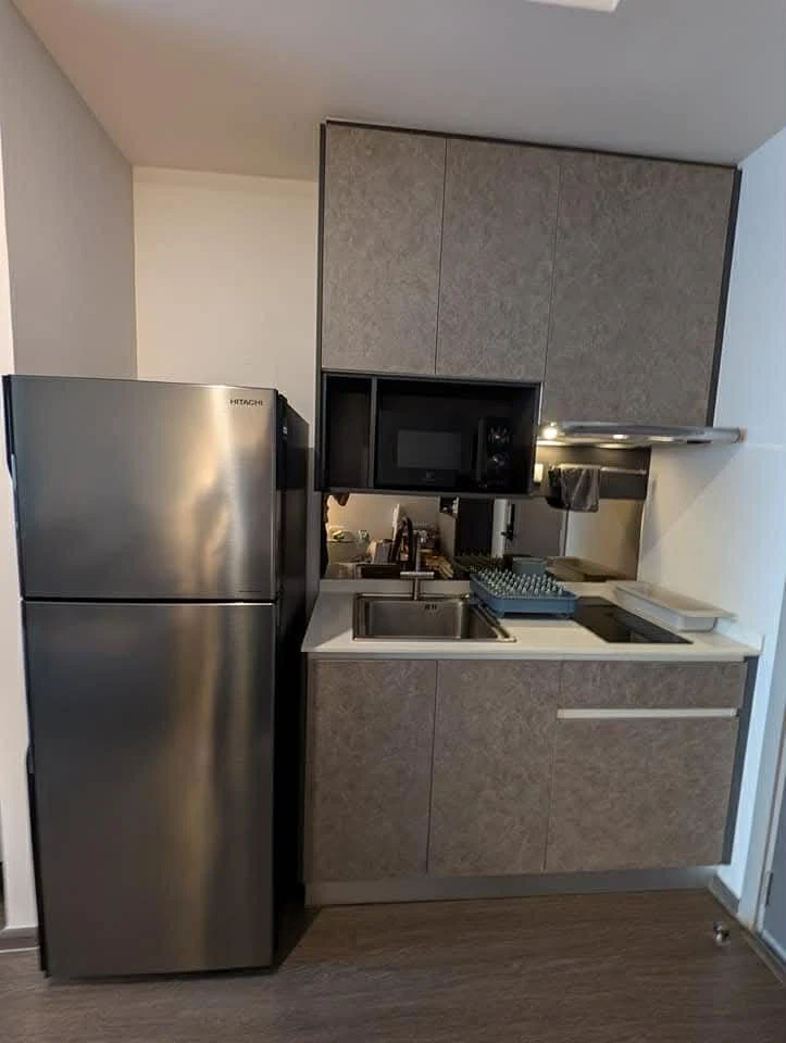 For sale or rent: Ideo Phahonyothin-Chatuchak condo, ready to move in, fully furnished with appliances. Just bring your personal belongings.