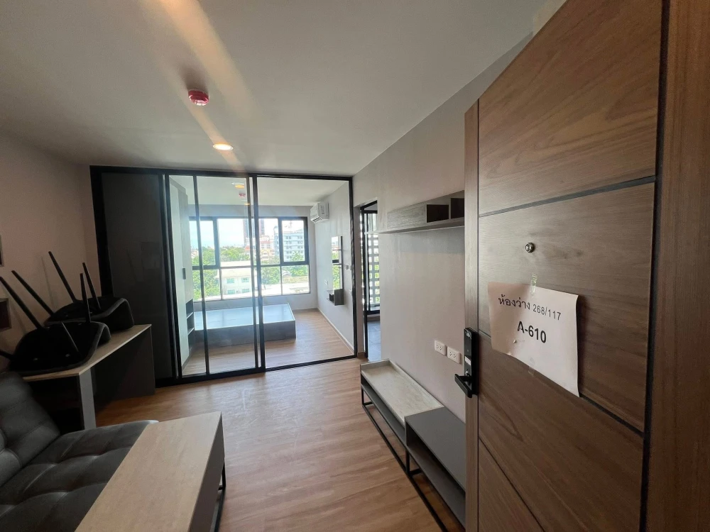 Condo for rent at THE CUBE LOFT Srinakarin - Theppharak. The unit is partitioned into separate, well-defined zones. Great price! Book now!