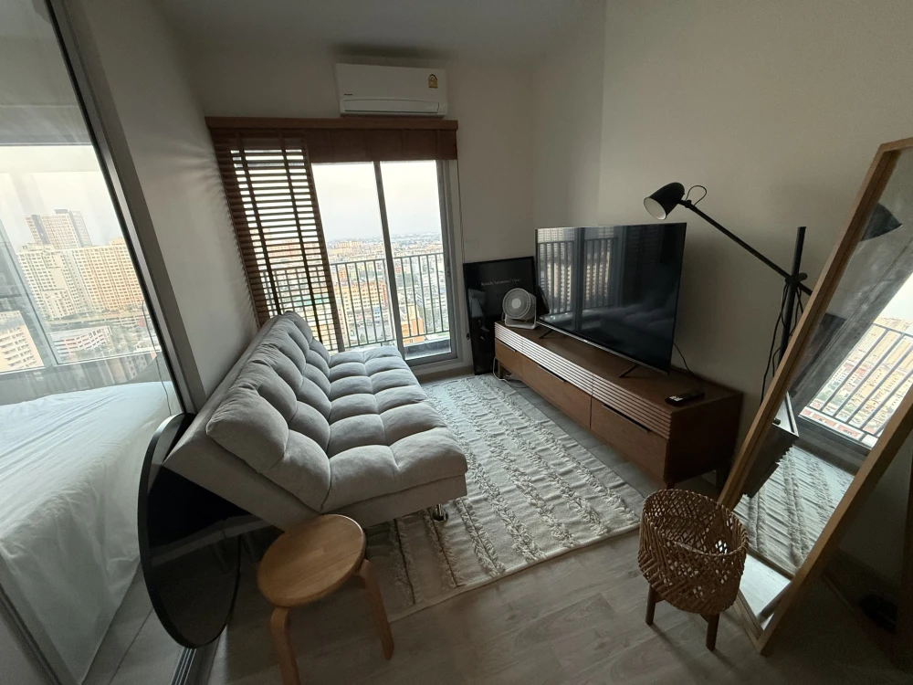 For Rent | Niche Mono Ramkhamhaeng, ready-to-move-in unit with complete amenities. Book now before you miss this opportunity!