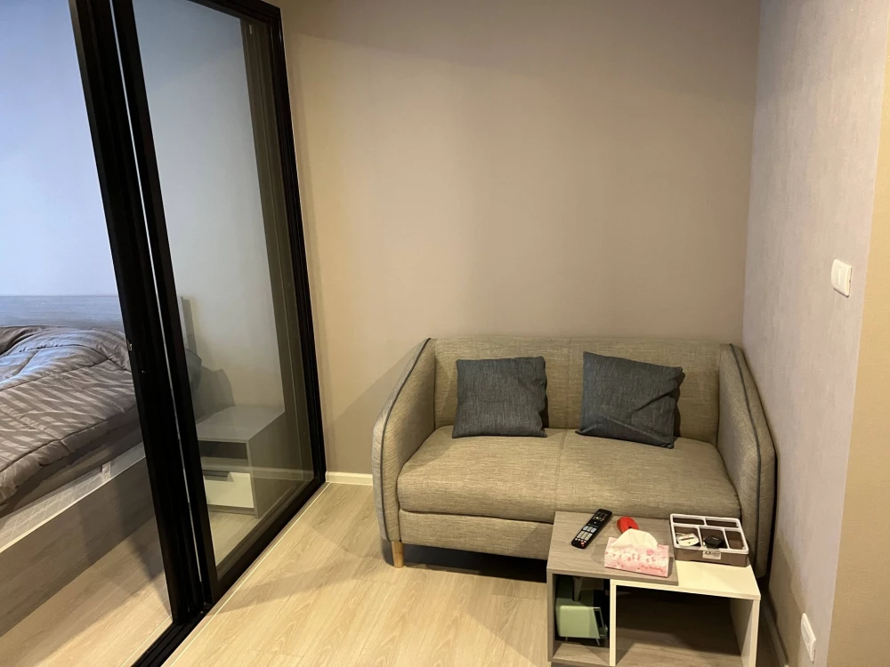 For rent: a private corner unit at a space mega, 32nd floor with great views. Fully furnished with appliances. Book now, don't miss out!
