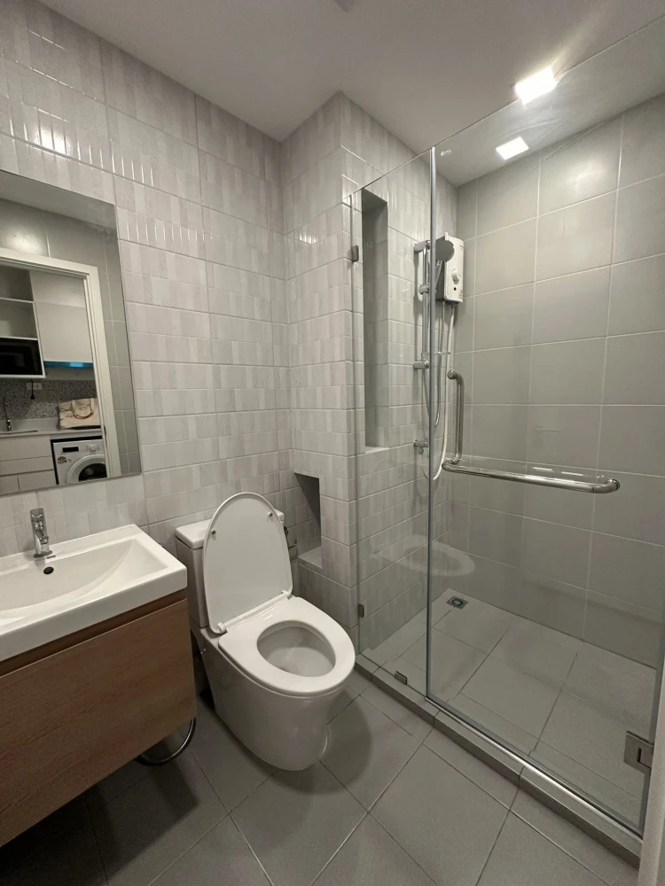 Chapter One Spark 1 Bedroom condo for rent, garden view, 11th floor. Great value! Own it today!