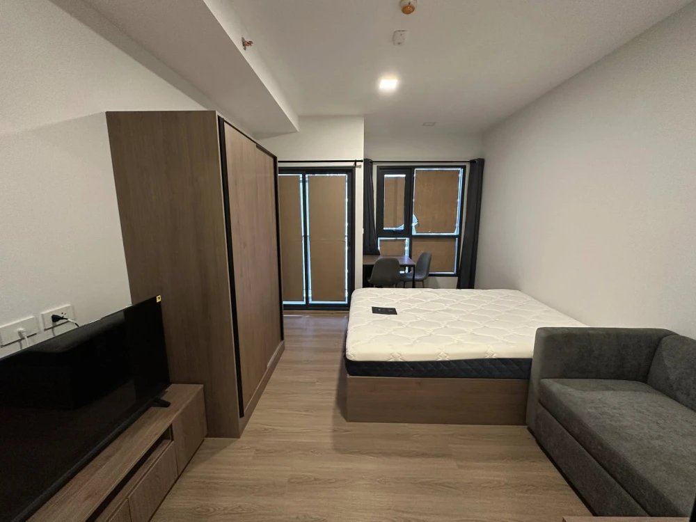 Chapter One Spark 1 Bedroom condo for rent, garden view, 11th floor. Great value! Own it today!
