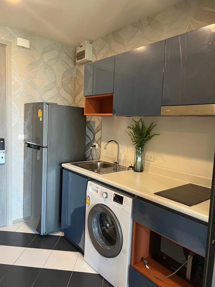 Condo for rent: THE BASE SAPHANMAI, a lovely room with beautiful wallpaper. Everything is complete here. Come and reserve now.