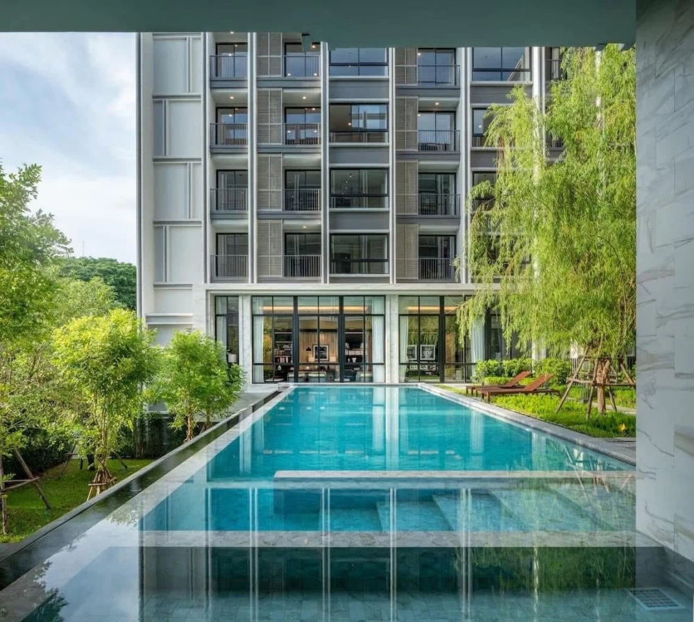 For rent: Dolce Lasalle, a nice room with complete facilities. Hurry and reserve now. Don't miss out!