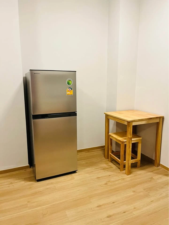 For rent Feel Condo Lat Phrao 122, a nice room, complete with furniture and electrical appliances. If you don't reserve, you'll regret it later.