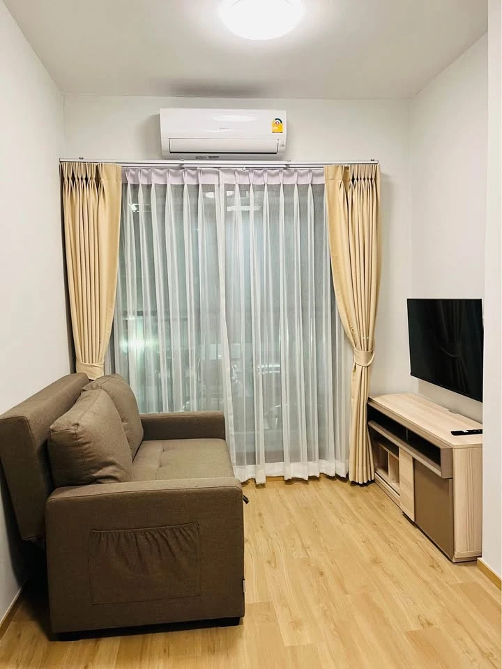For rent Feel Condo Lat Phrao 122, a nice room, complete with furniture and electrical appliances. If you don't reserve, you'll regret it later.