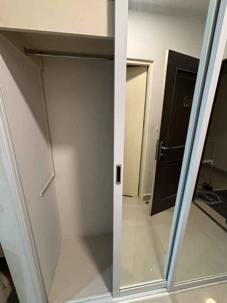 For rent I house rama 9 - eakamai, studio room, 28 sq m., fully furnished, don't miss it!