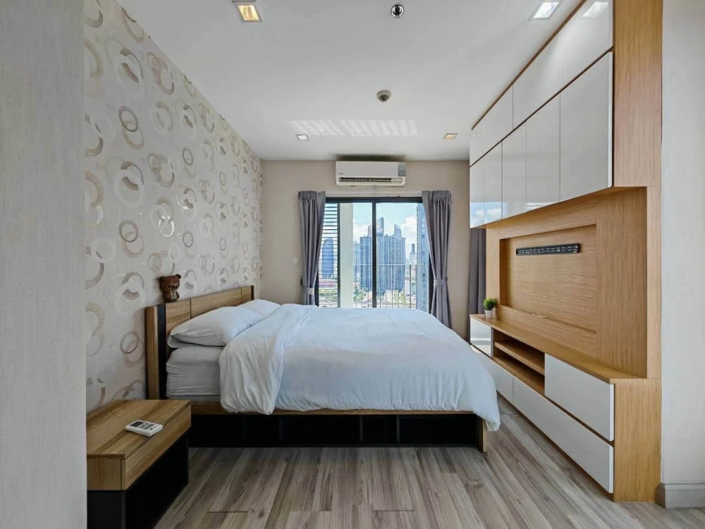For rent Ideo Mobi Rama 9, 19th floor, great city view, large spacious room. with great built-in, don't miss it images