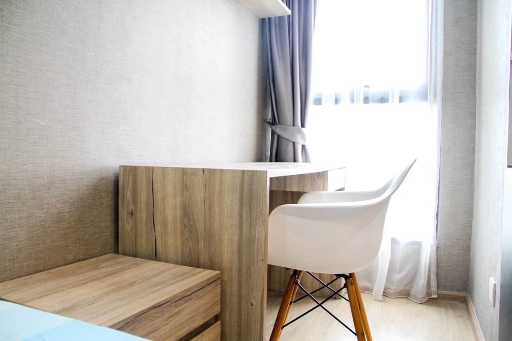 Condo for rent at Ideo Q Chula-Samyan. Nice room, fully furnished with appliances. Just bring your suitcase and move in!