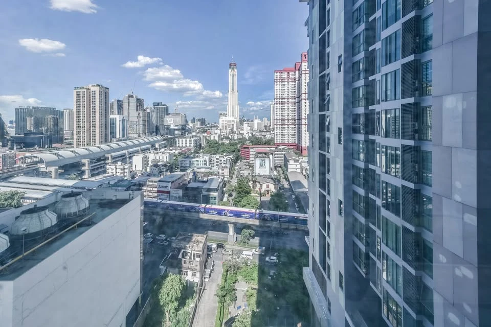 Rent ideo q phayathai, 1 bedroom unit, size 50 sq m, corner room