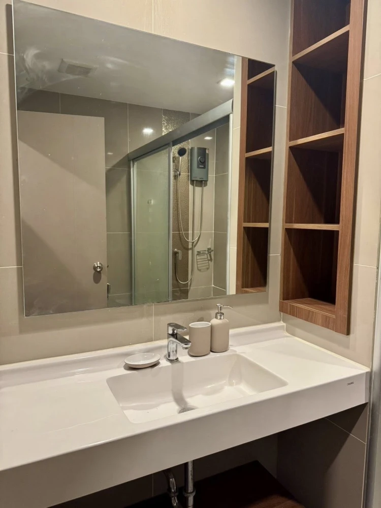 Ready-to-move-in IDEO Rama 9 - Asoke condo for rent. Fully furnished. Just bring your belongings and move in!