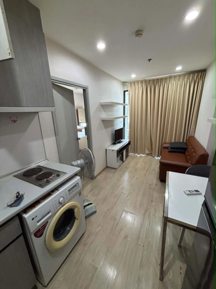 Condo for rent at IDEO SATHORN THAPRA. Fully furnished and equipped with appliances. Just bring your personal belongings and move in!
