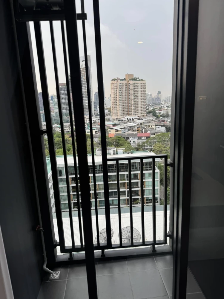 For rent:sale Ideo Sukhumvit-Rama 4, fully furnished room, ready to move in, complete facilities, hurry and reserve now.
