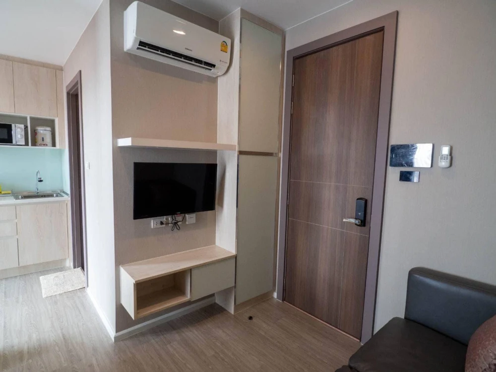 For rent: JW station Ram Intra, well-separated rooms, great price, you can't miss it!