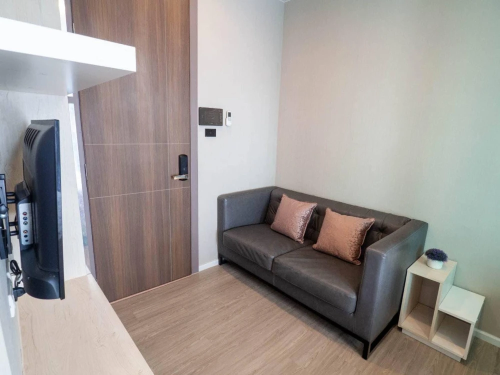 For rent: JW station Ram Intra, well-separated rooms, great price, you can't miss it!