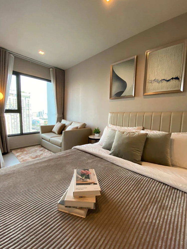 For rent: Life Asoke Rama 9, 27th floor, no buildings blocking the view, complete electrical appliances, book now before you miss the opportunity.