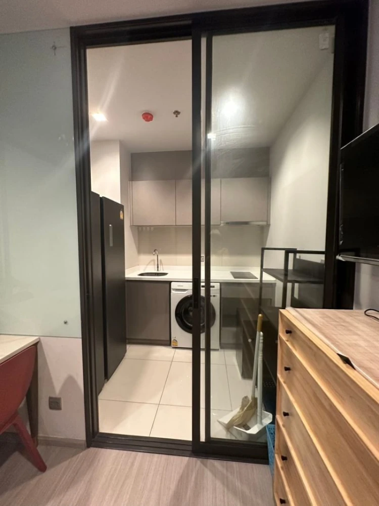 For rent: Life Asoke Rama 9, 36th floor, fully furnished, ready to move in!!